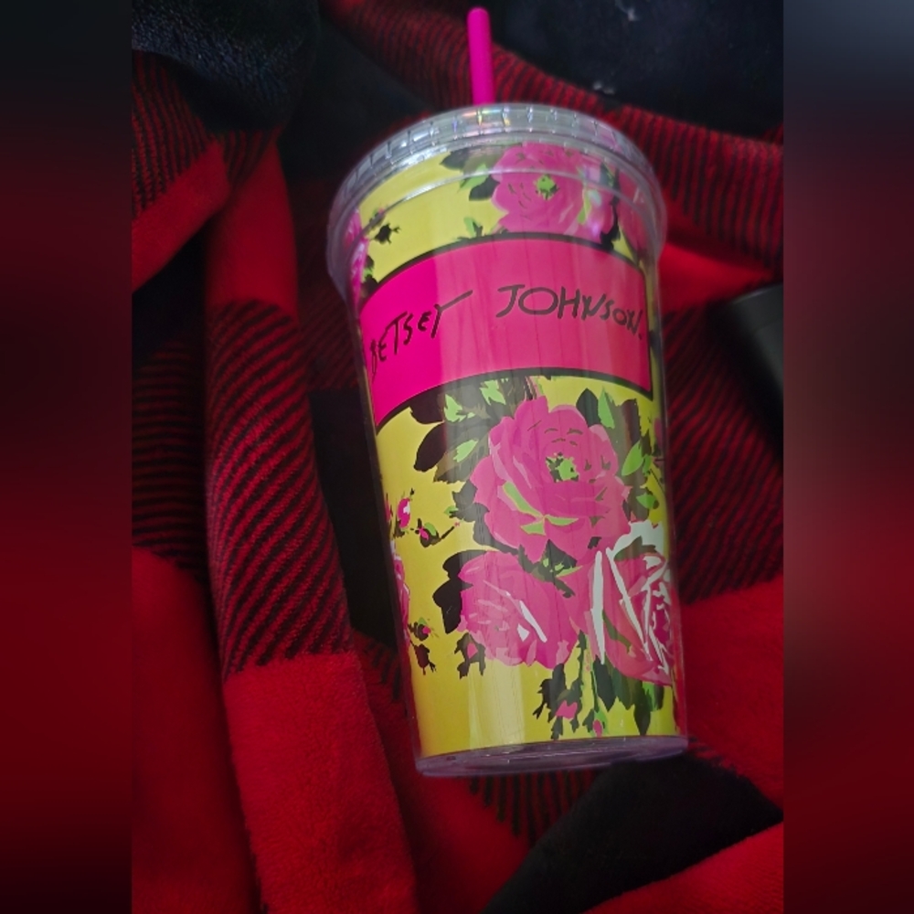 NWOT Betsey Johnson Pink Floral Tumbler